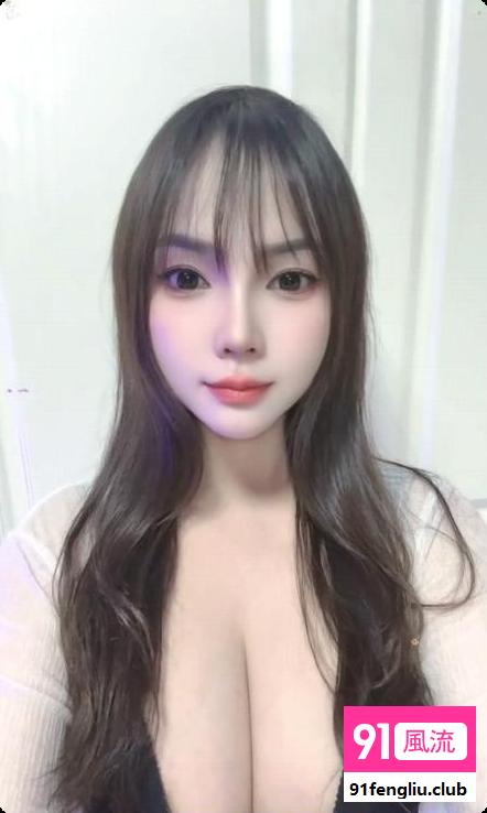 雁塔雪白大胸丽莎